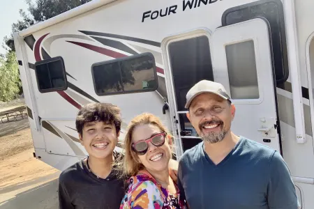 Angie and Eddie's 2020 Thor Four Winds