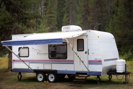 2004 Fleetwood Pioneer