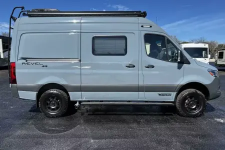 2022 Winnebago Revel - The Ultimate 4x4 Offroad Class B Camper