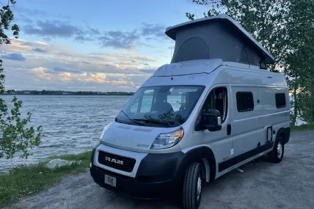 2023 Winnebago Solis 59P pop top class B+