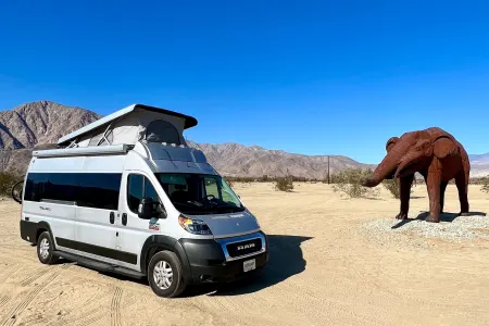 VAN-ISH- 2022 - Self Charging Camper Packed with Amenities -Sleeps 4 w/Skyb