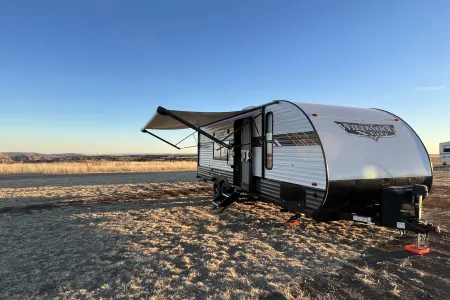 2022 Bunkhouse **Sleeps 9**
