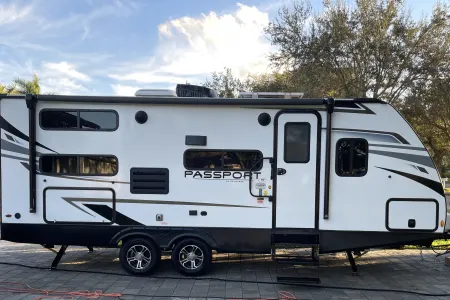 2022 Keystone RV Passport SL 221BH