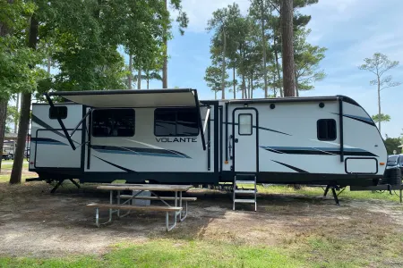 2021 Crossroads RV Volante 33DB #1