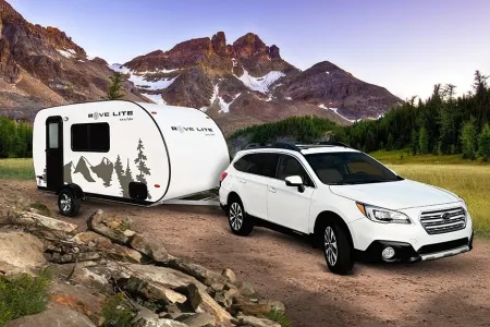 Brandnew 2023 "RoveLite" - bathroom, kitchen, yet ULTRA lightweight to tow!