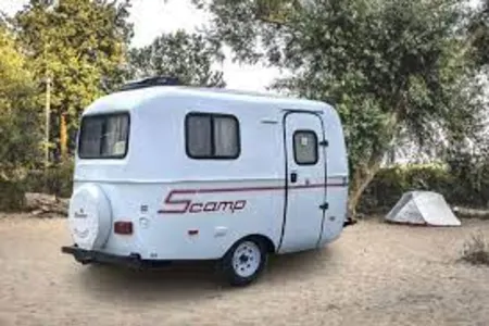 2015 13' Scamp Trailer w Bath