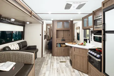 #14 Yellowstone New Home Sleeps 8 People