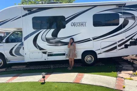 * 200 miles/day* 2021 Entegra Coach Odyssey 24’