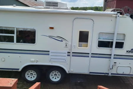 2000 Aerolite Kodiak 210 Hybrid Travel
