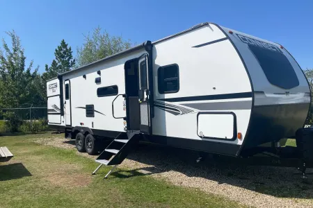 2022 Connect SE with BUNKHOUSE & Luxury Amenities