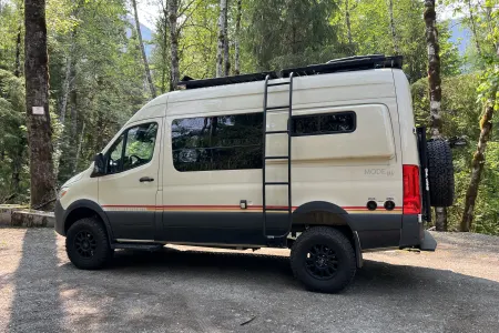 2021 Storyteller Overland Mode 4x4 - No Hookups Needed!