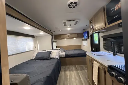 Cozy Camper perfect for Families(Pets welcome) - Couples retreat
