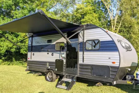2021 Cherokee Wolf Pup 16BHS- bunk house