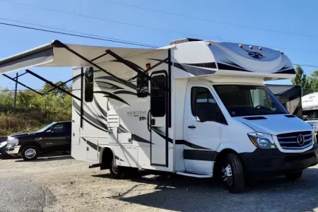 2019 Jayco Melbourne 24K