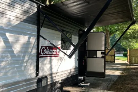2021 Coleman Lantern LT. Great Starter Camper!