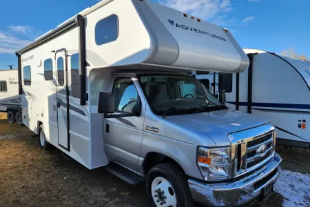 Winter Ready - 4 Seasons - Class C 24DS Adventurer - Fully Loaded