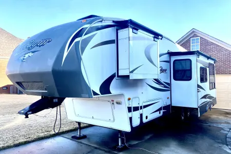 Keystone Cougar HAL930