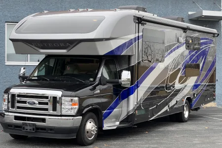 2022 Entegra LUXURY CLASS C RV