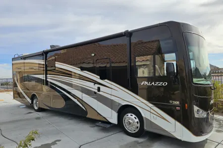 2017 Thor Palazzo