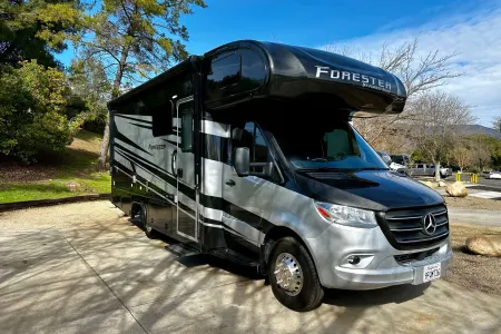 Glamping Sprinter (2023 Forester 2401T Class C)