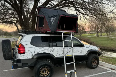 Ultimate 4x4 Overland SUV with RTT