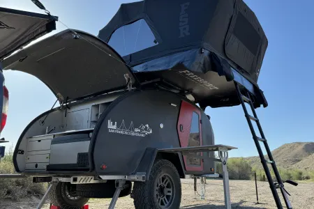 Simon, our 2024 Escapod Voyager TOPO2 w/ FSR Premium Hybrid Roof Top Tent