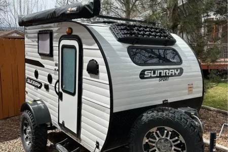 2020 Sunset Park RV SunRay Tow Behind
