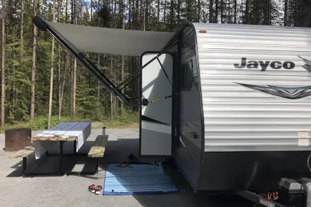2021 Jayco 154BH  SUV and Minivan towable - DON'T need a truck to tow