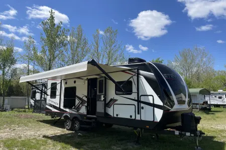 Roaming & Relaxing, LLC - Extended Season Trailer