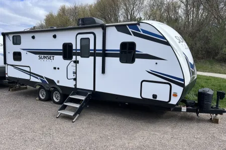 Yeti's Kingsize Hideaway