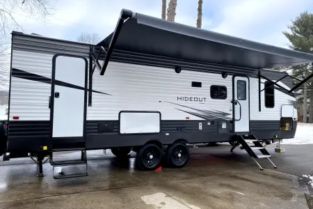 Keystone Hideout RV