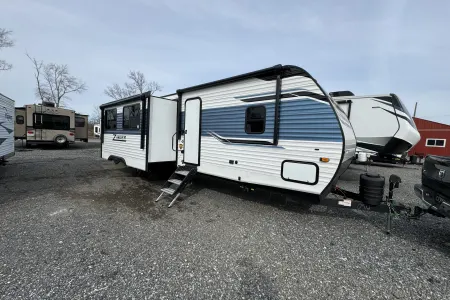Zinger 333DB #11 2 bed 1.5 bath