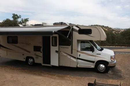 Class C Ideal Nat. Parks (Unlimited mileage & Use of Generator).