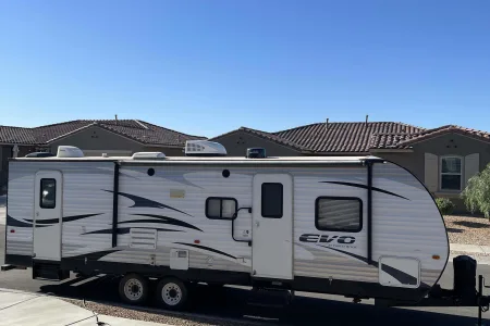 King’s Forest River 2850 Travel Trailer