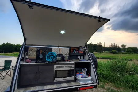 TOWBEE Boondock and Offroad-friendly, with solar