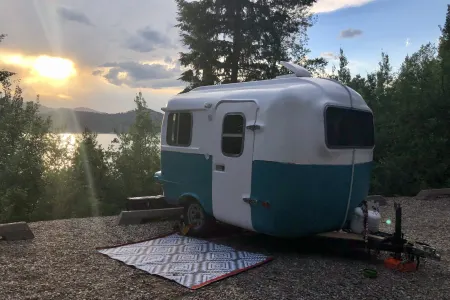 Lightweight Fiberglass Burro Trailer