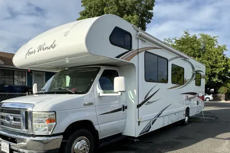 2013 Thor Motor Coach Four Winds 31X