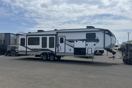 Home Away from Home, on Wheels! 2022 Chaparral 5th Wheel