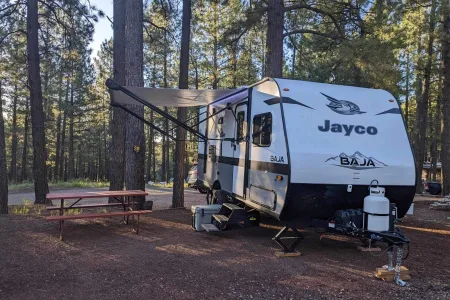 2022 Cozy Jayco Jay Flight Baja Series 21ft travel trailer