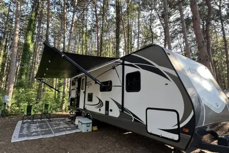 Cozy Cruiser - Grand Design Imagine 2800BH