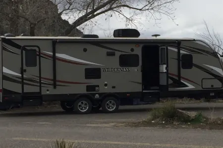 Pet Friendly 2016 Wilderness by Heartland bumper pull camper
