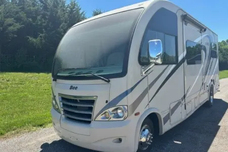 Thor Axis 26 Foot Easy to Drive