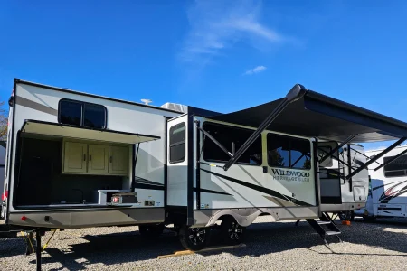 Finger Lakes RV Rentals "The Condo"