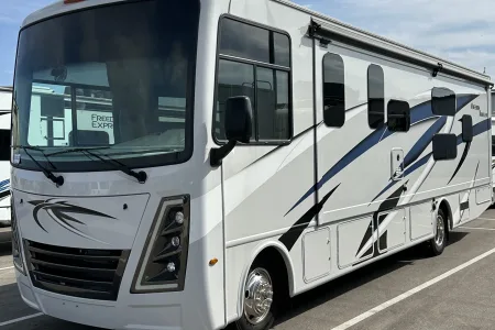 2024 Freedom Traveler For Your Next Adventure!