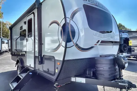 NEW Geo Pro G20BHS / Family Bunkhouse / 6 Sleep / Hitch Included / Irvine