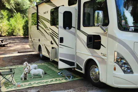 See the USA in style! Our 2018 class A Thor A.C.E. motorhome is waiting...
