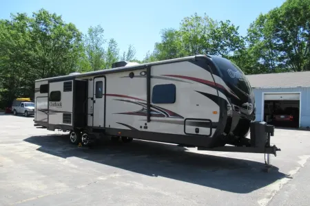Hideaway RV rentals Fur baby friendly outback 323BH