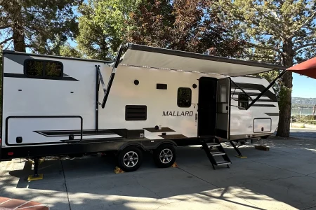 2022 Heartland Mallard *Sleeps 8-10 Guests*