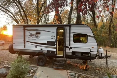 Adventure-Ready 2019 Jayco JayFlight SLX Baja 184BS - Sleeps 5!