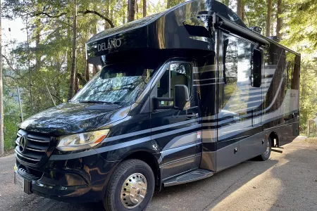 2020 Thor Delano Sprinter Luxury RV w/Lithium Batteries - Sleeps 4